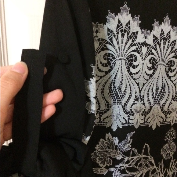 BCBG blouse - Picture 5 of 8